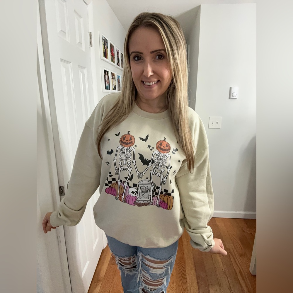 Spooky Season Pumpkin Skelly Sand Unisex Sweatshirt